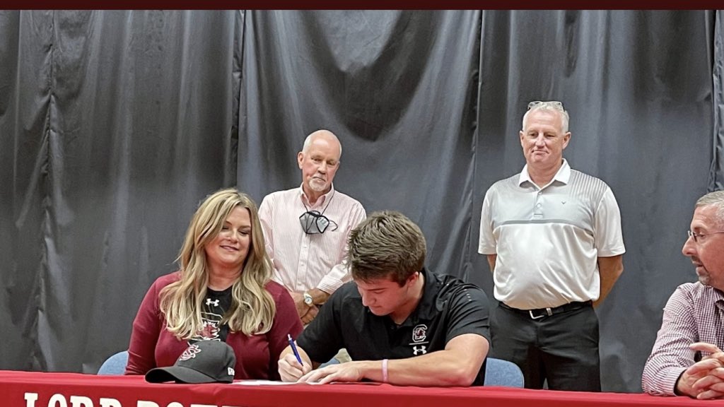 TeamvaB's tweet photo. Congrats to Connor Fuhrman!  Coached this young man on the field and the hardwood in years past!  Always nice to see hard work pay off! Fine family too!  TV proud!  @cfuhrman28 @rfuhrmn65 https://t.co/Ts7RnRkxpc