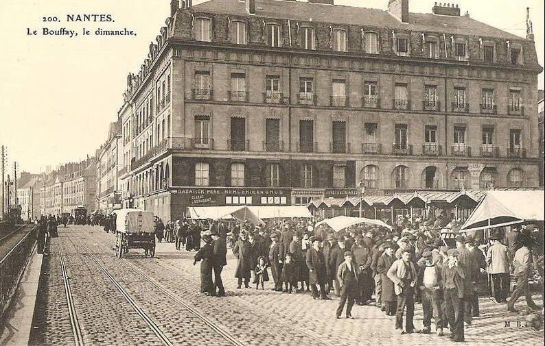 #Nantes place du Bouffay #Bretagne vers 1905