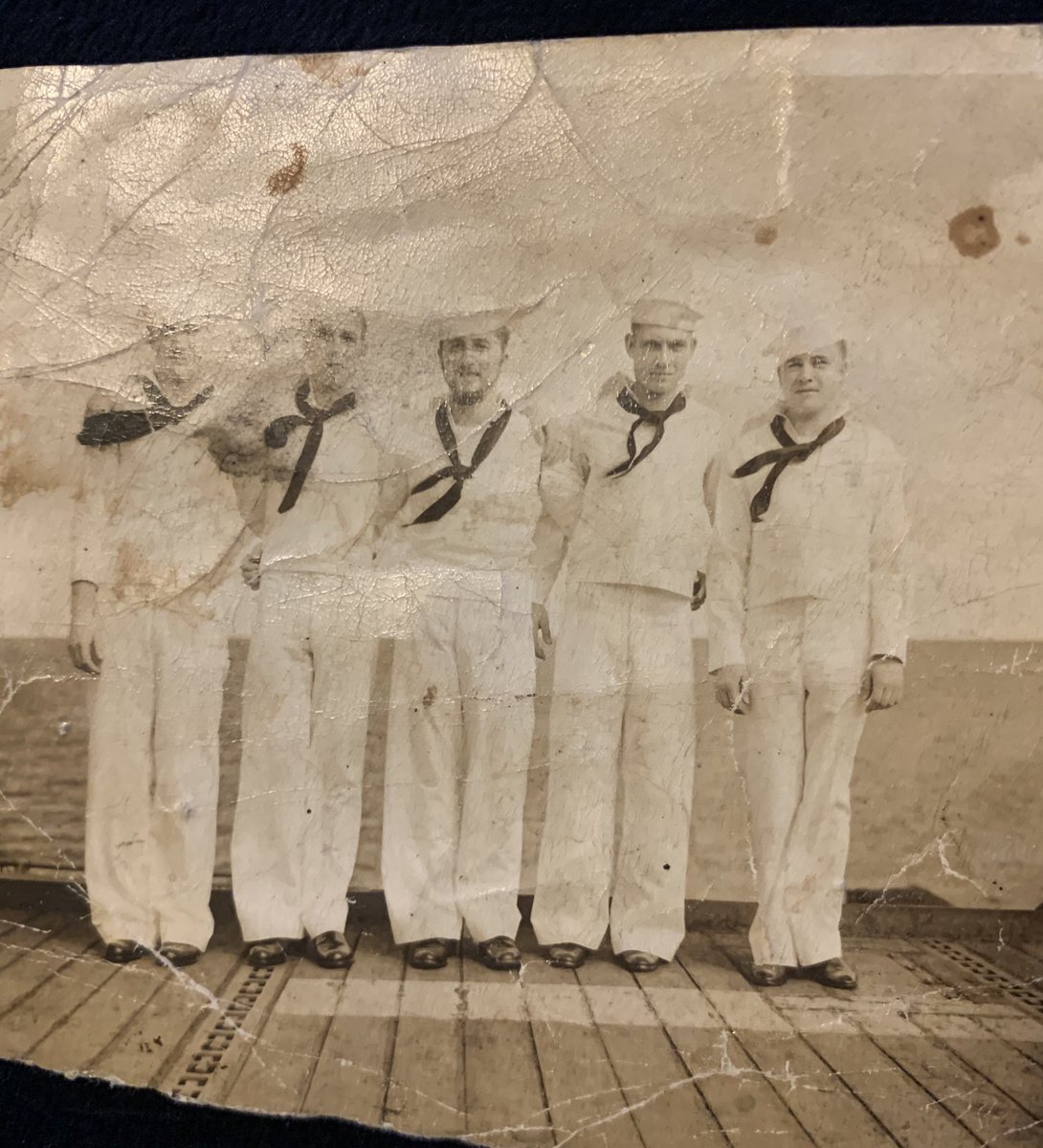 SallyMoore1234's tweet photo. Today, we lost a #WWIIveteran He just turned 97 and Served in the #AsiaticPacificCampaign on #USSCapeEsperanza &amp; #USSGrayson in the @USNavy 1941-45. #GodBlessOurVeterans https://t.co/I06LrE2vuT
