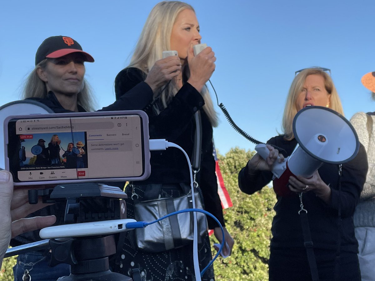 Dundas_Official's tweet photo. Protestors peacefully rallying near the Golden Gate Bridge on Nov. 11th at the Nationwide Walkout Rally in San Fransisco. 

Go to: https://t.co/PcJ2S1Fwbp to learn more 

#AxeTheVax 
#Nationwidewalkout https://t.co/WNev1XsH7I