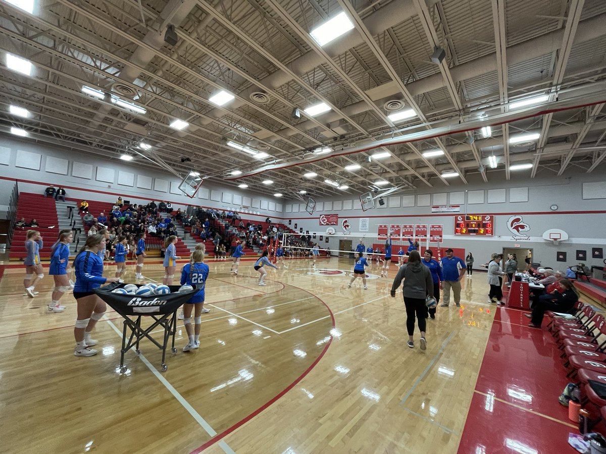 Maasbery's tweet photo. Hankinson and Richland VB teams warming up together for the 3rd place match in Region 1. @NDHSAA #queensofthecourt https://t.co/BX7t8i8ja8