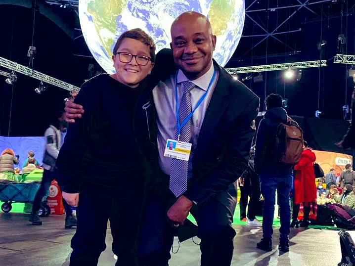 LuisGMurillo's tweet image. ¿Adivinen? Me encontré con el gran @franciscoactiv2, extraordinario líder ambiental, vocero y embajador de las causas de la protección del 🌎. Admiro su autenticidad, pero especialmente su capacidad para abanderar cambios ambientales con tan solo 12 años. Le auguro un gran futuro