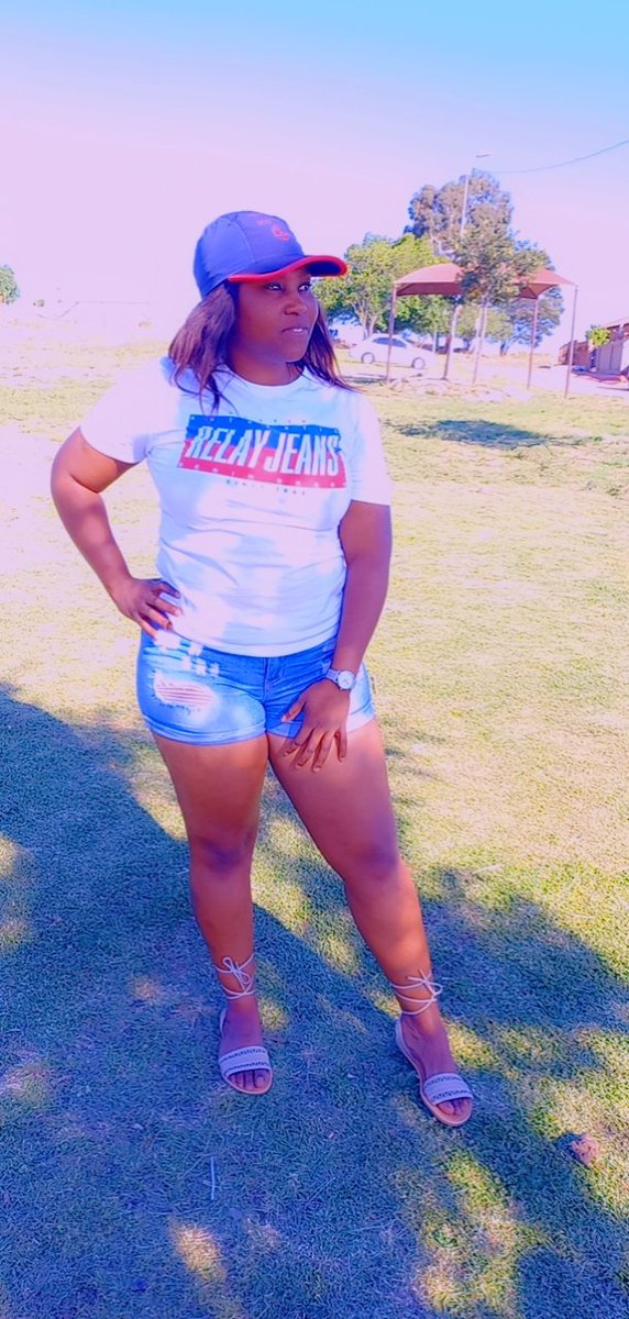 ANALICIAOUS's tweet photo. Loving my self the way I am🔥🔥🔥 https://t.co/wgeSlvsGzD