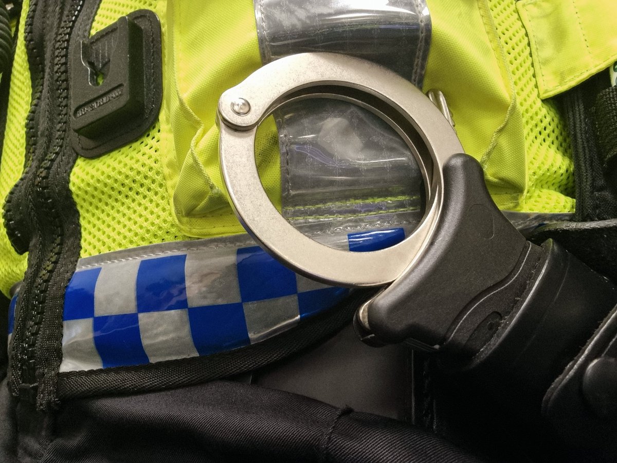 #ARREST | Earlier today officers had detained an escapee from lawful custody fleeing South Yorkshire. The male, of no fixed abode, fled @syptweet colleagues and unfortunately for him, was encountered by two of our PCSOs at @NetworkRailBHM who then secured his arrest. #WeAreHere