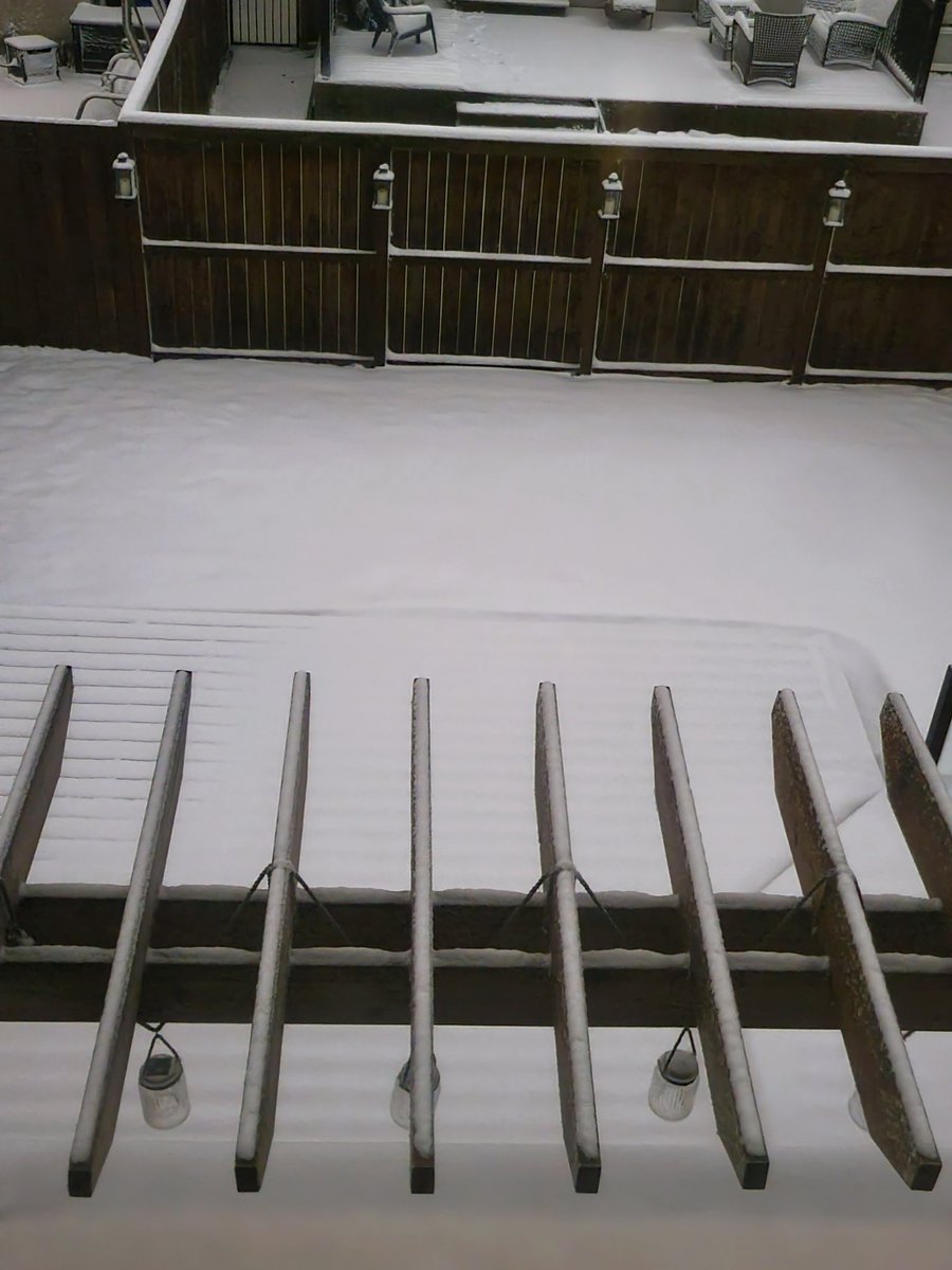 kaesindigo's tweet photo. See how fast the night changes. #FalltoWinter https://t.co/RkatNHatyT