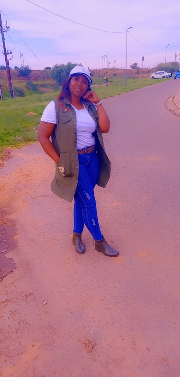 ANALICIAOUS's tweet photo. Mama nhlanhla 🌺🌺🌺 https://t.co/1T9vIp19yq