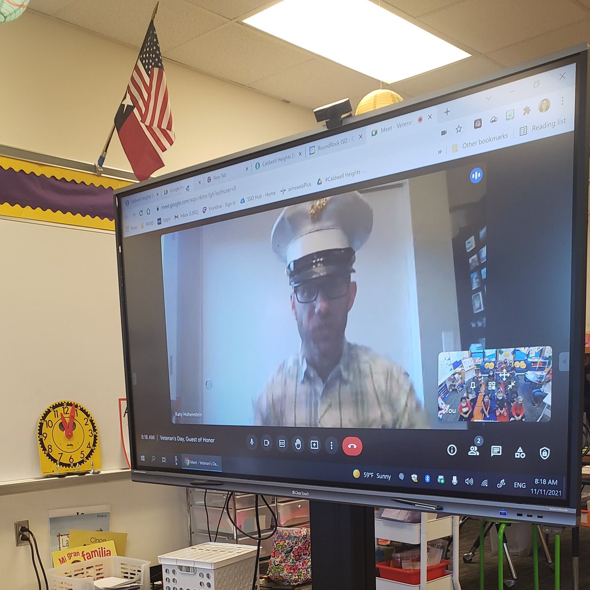 CheKinder's tweet photo. CHE Kinder DL honored Veterans day virtually! A retired Marine Sergeant &amp; an active US Navy Sailor visited @Ms_SanMiguel's students! They had a lot of questions for these parents! They saluted &amp; thanked both for their service!#VeteransDay  @CaldwellHeights @che_pyp @CHEPTAEagles https://t.co/KF2N1iZ4A7
