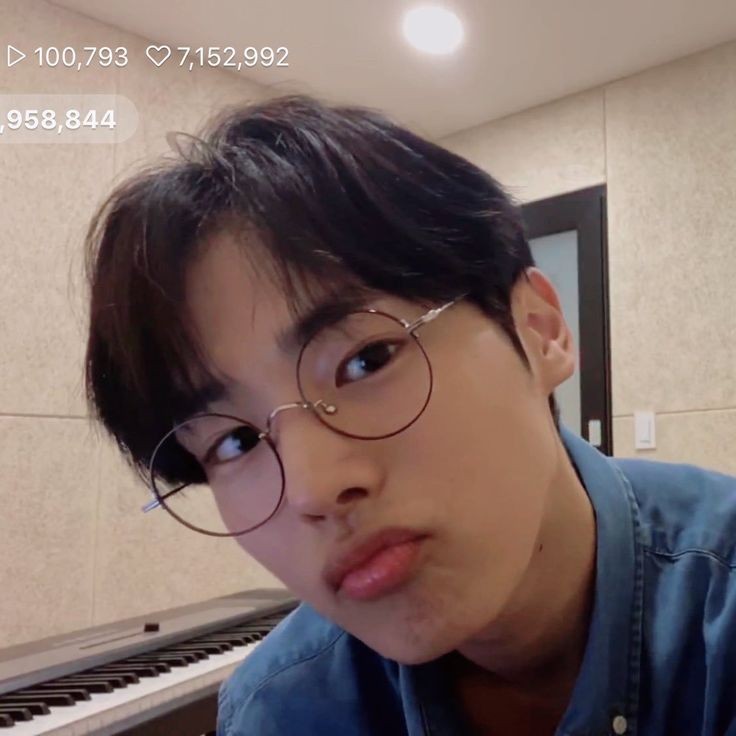 byungtiny's tweet photo. ⠀⠀⠀ ⠀   ꩜  ﹏ 𝗹𝗼𝗰𝘀  ৫   ✧ https://t.co/9i3Io6l96p