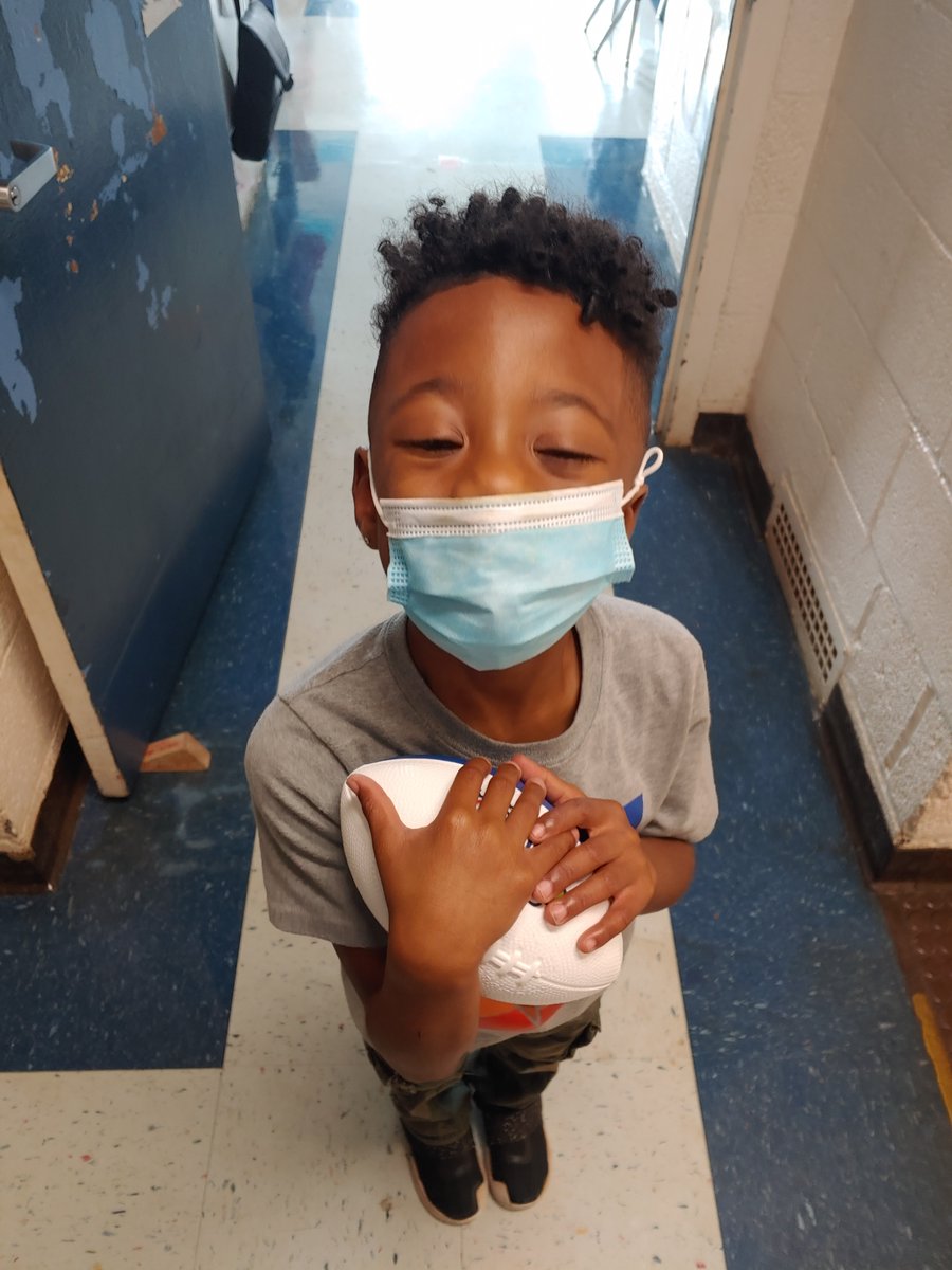 FCPS FoodService tweet media