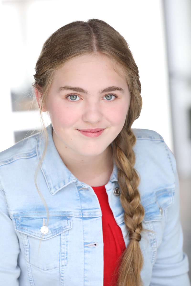 LyricTheatreOKC's tweet photo. Welcome back to Lyric's A Christmas Carol #CastFacts! Today we are spotlighting our girls playing: Belinda/Fezziwig Daughter...and others!
https://t.co/6lmI0YJPPK
Make sure to grab your tickets: https://t.co/GCsOiBDTqh...
#LyricTheatreOKC #ILoveLyric #Oklahoma #AChristmasCarol https://t.co/U72o0cwRkR