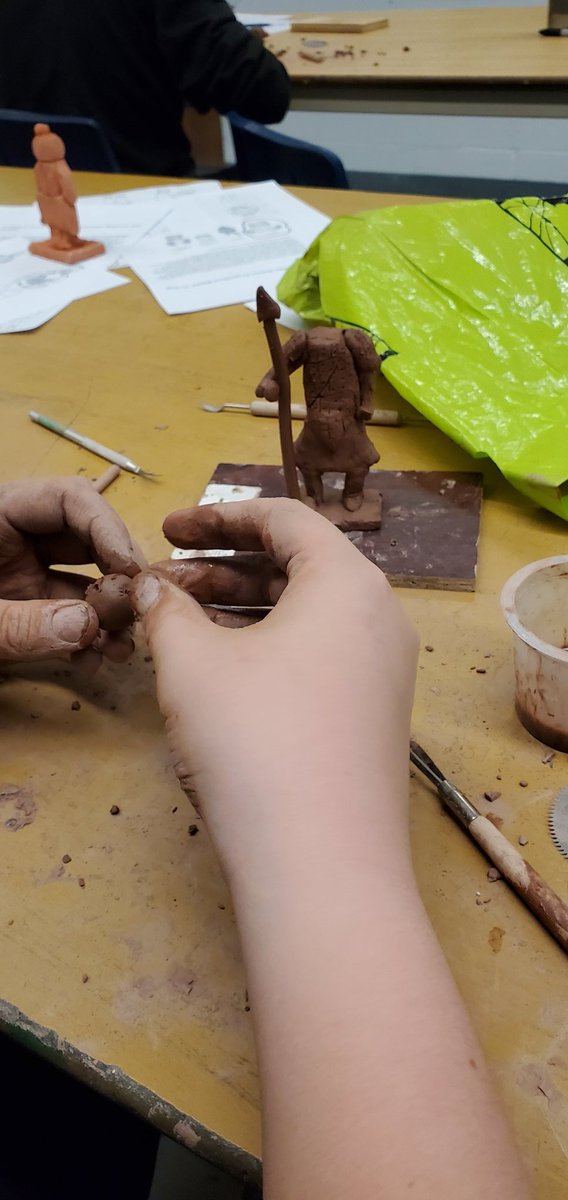 OakVisual's tweet photo. Grade 9's sculpting terracotta warriors.  They learned about the terracotta army that was created in 246 BC by Chinese Emperor Qin Shihuang and then created one of their own.  Great work Oaks! 👏 https://t.co/32zaQcKrBG
