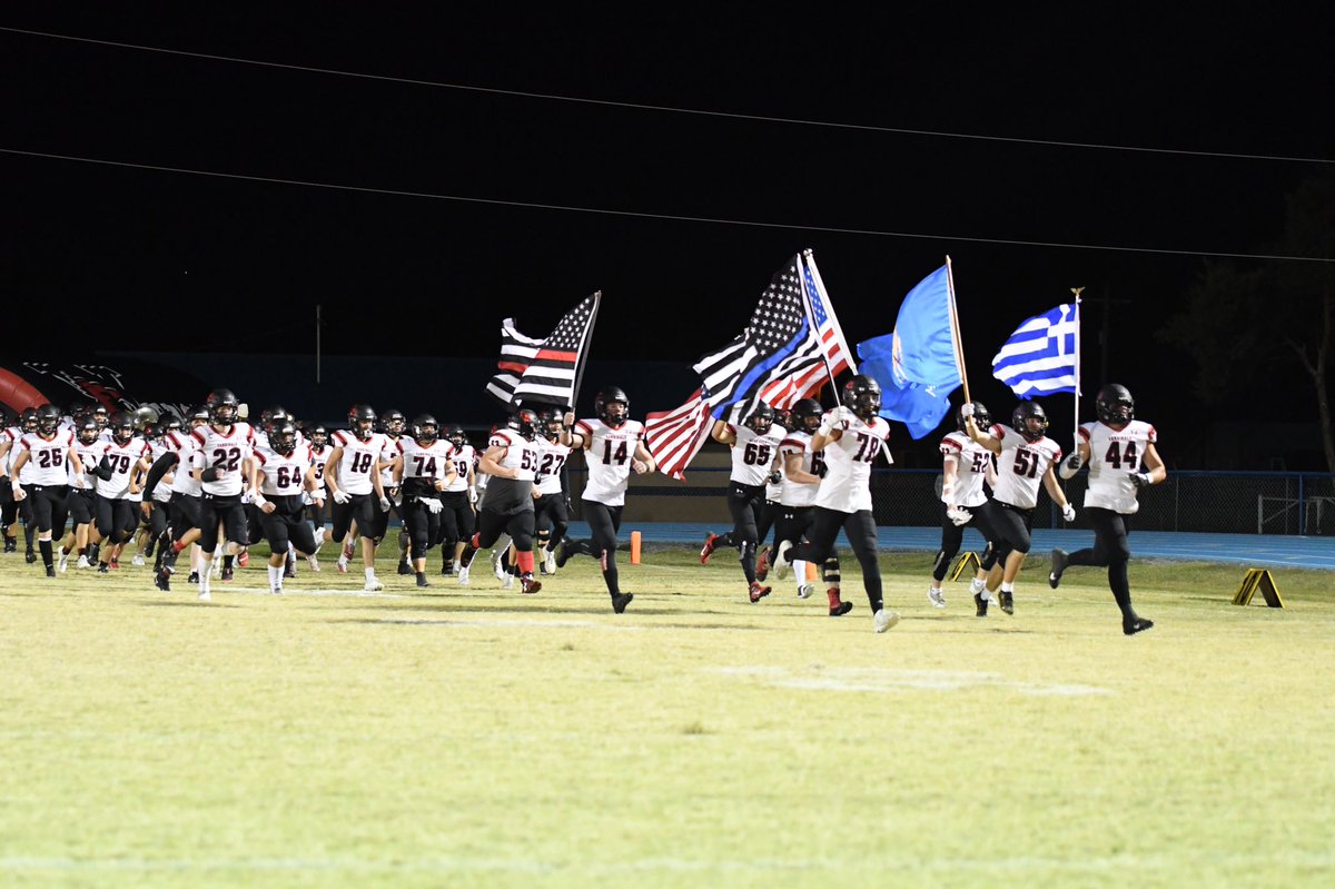 Vps_football's tweet photo. Happy Veterans Day! We are beyond thankful for the past, present, and future sacrifices by all service men and women. Freedom isn’t free! 🇺🇸 https://t.co/mL1lYElgNT