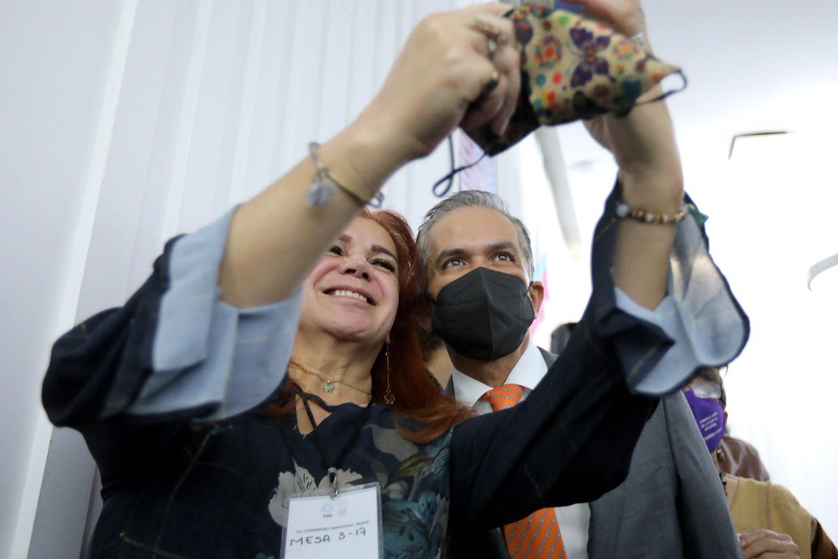 ManceraMiguelMX's tweet photo. Inauguramos el Primer Congreso Nacional Trans organizado por el @PRDmexico que históricamente ha defendido los derechos e impulsado la inclusión en nuestro país. Hoy lo estamos refrendando. #SomosDiversidad 🏳️‍⚧️ #mm https://t.co/RM8rXAecSb