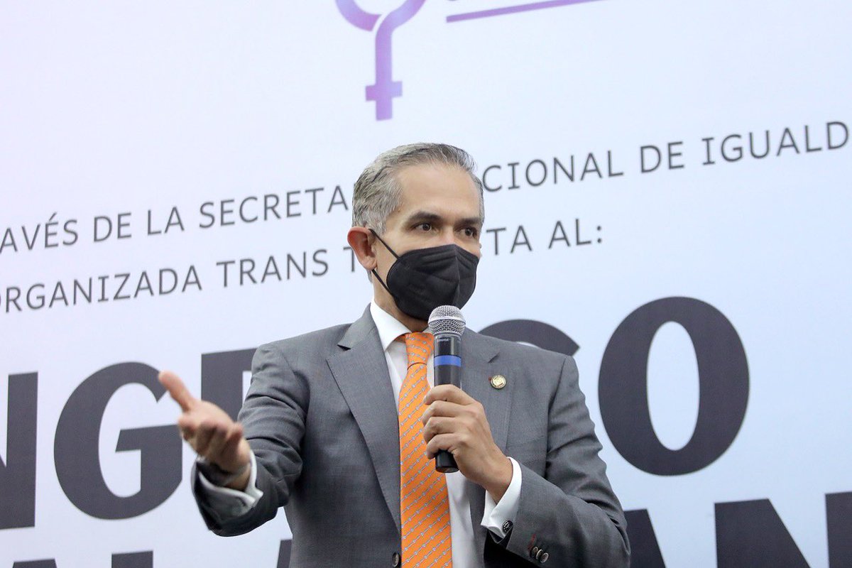 ManceraMiguelMX's tweet photo. Inauguramos el Primer Congreso Nacional Trans organizado por el @PRDmexico que históricamente ha defendido los derechos e impulsado la inclusión en nuestro país. Hoy lo estamos refrendando. #SomosDiversidad 🏳️‍⚧️ #mm https://t.co/RM8rXAecSb
