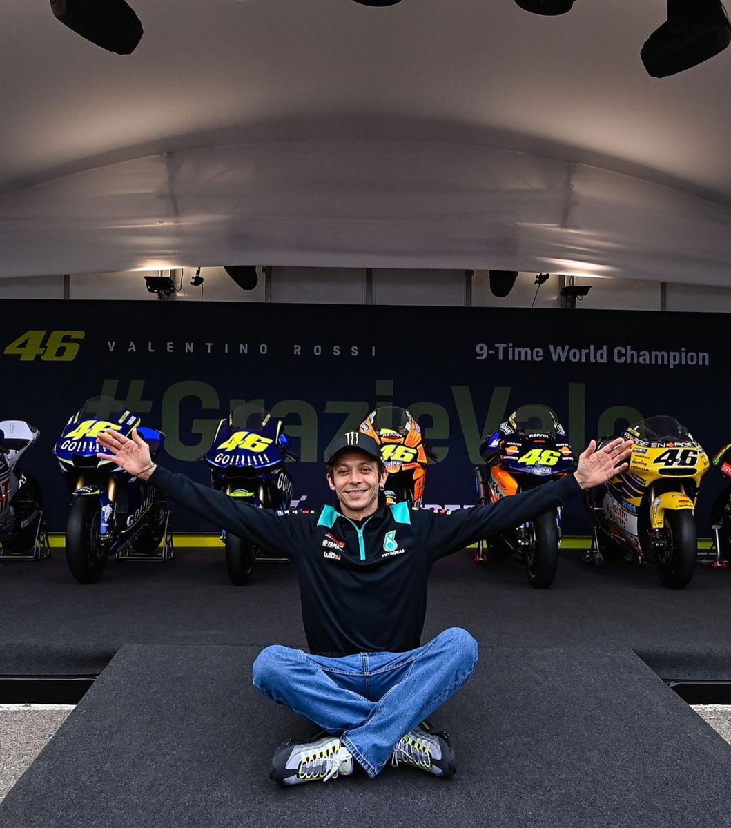 Valentino Rossi tweet media