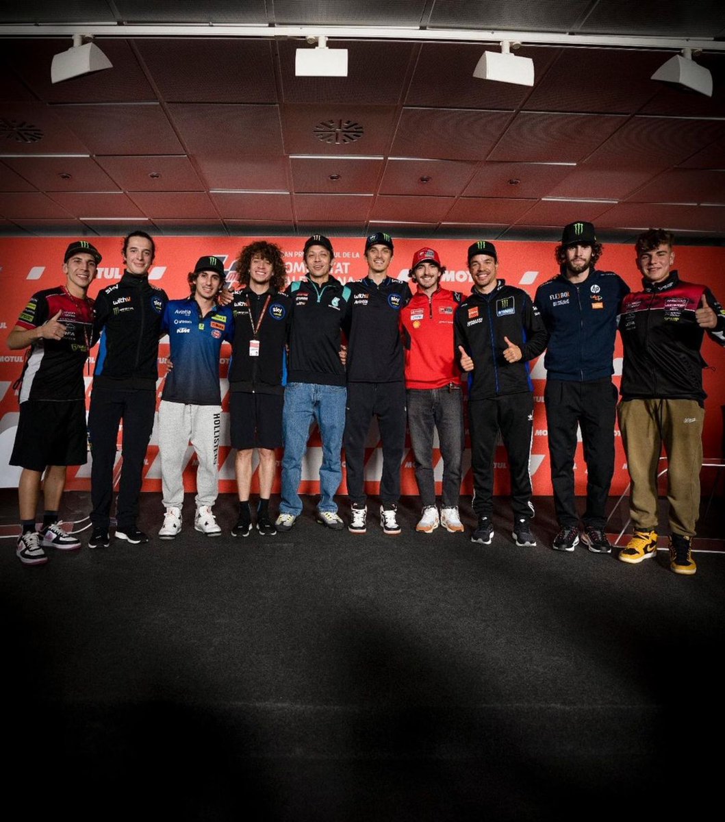 Emotional thursday in Valencia
Oggi eravamo in buona compagnia