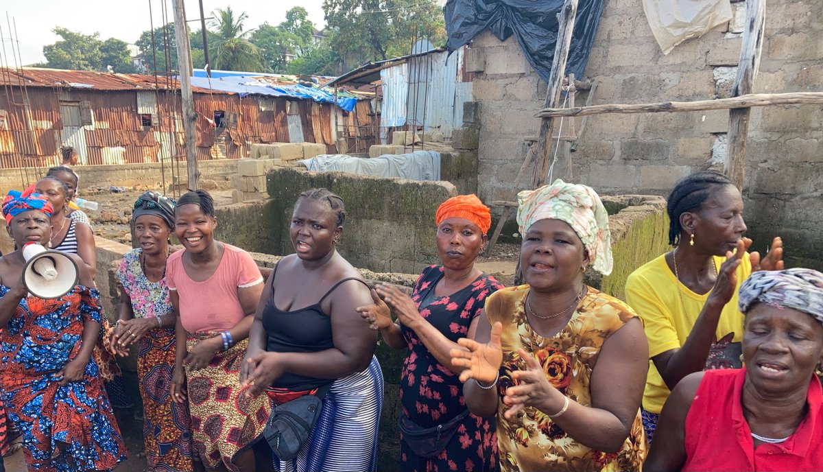 PaulHodgesTrust's tweet photo. On our recent visit to Freetown we met so many strong women - leaders, mothers, entrepreneurs- raising up their voices to call for a better future. 

We passionately believe more support &amp; funding needs to go straight to grassroots organisations for #WomensRights 

@WYCF_SL https://t.co/dAM5vU0GR0