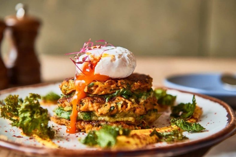 DemandCollect's tweet photo. If it’s your first time get a discount on food #London#westlondon#LadbrokeGrove#ShepurdsBush#Ealing#Acton#localfood#Tacobell#McDonalds#Amigos#Nandos#KFC#Morleys#Costa#Creams#Caribbeanfood#Halalfood#Englishbreakfast#Chinesefood#MiddleEasternfood#Burgers#Noodles#Pasta#Pizza https://t.co/byvqvSGvIC