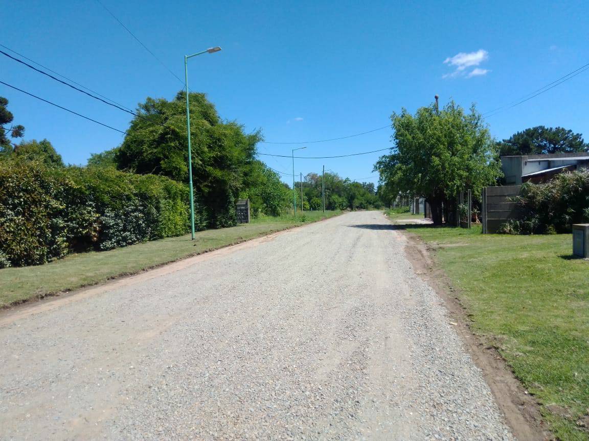 🚧 Algunos trabajos que se realizan durante la mañana de hoy:

◾ Mantenimiento de Calles. En la tarde de ayer se realizó el estabilizado de la Calle 58 entre 107 y 109 de Barrio José María.