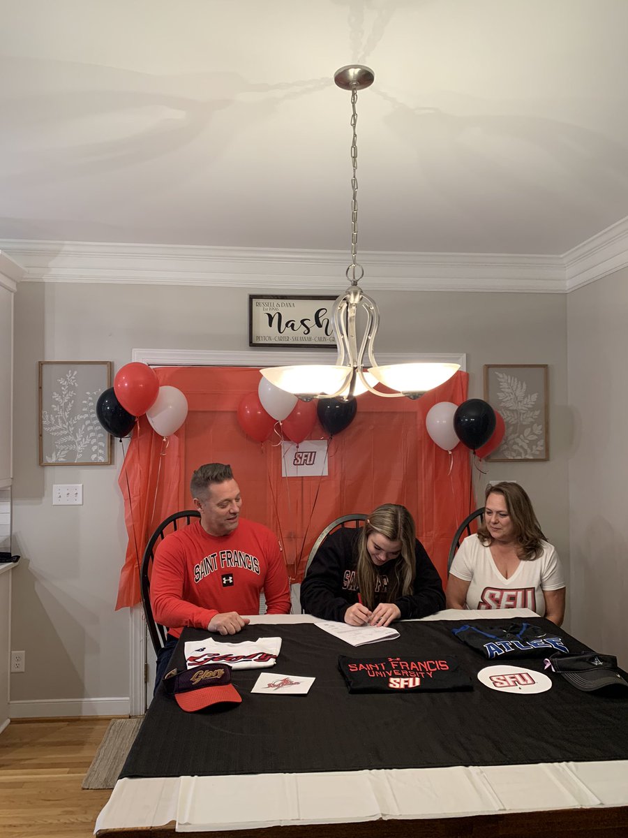 savannahnashhh's tweet photo. Officially Official❤️🖤🤍⚡️
Can’t wait for this journey god has put me on, GO RED FLASH BABY⚡️@RedFlashSB https://t.co/GVVUpQCSAn