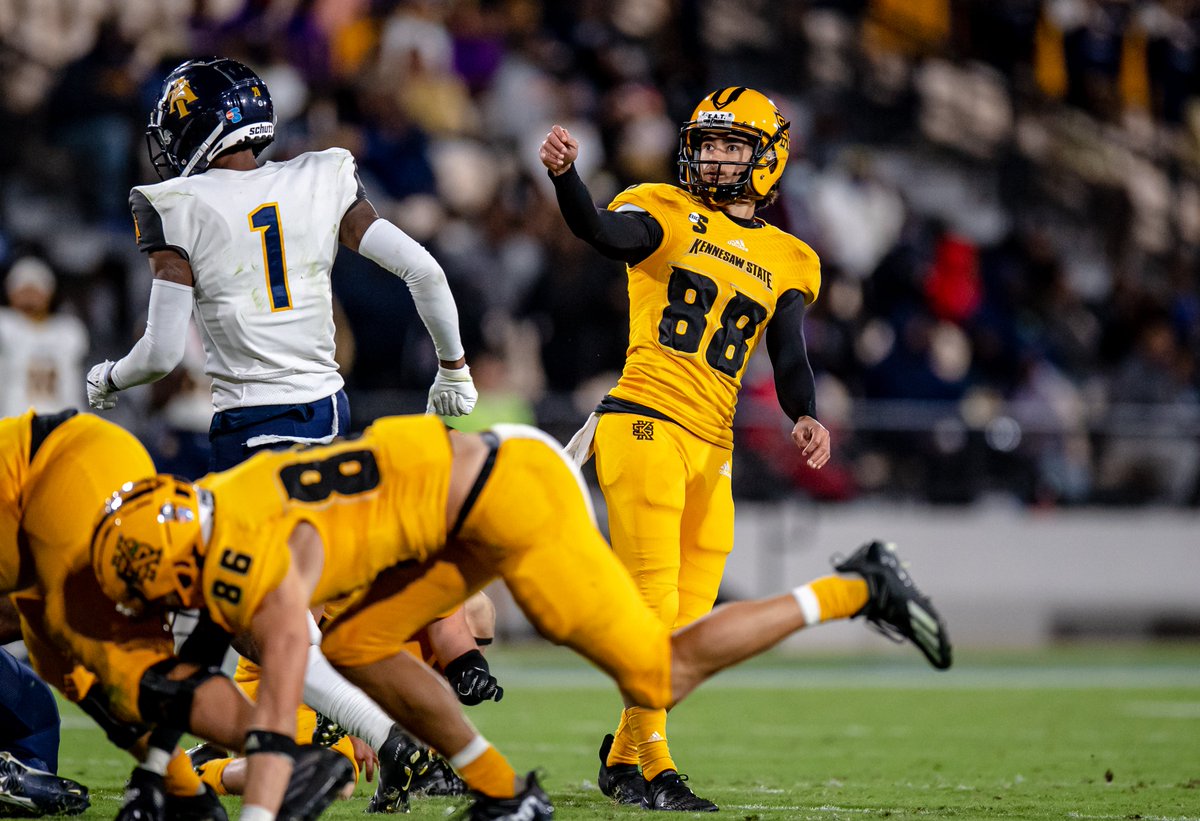 Ohh_My_Goss's tweet photo. Nate Robertson appreciation post 🔽

• Set a @kennesawstfb record with a 48-yard FG last week at Robert Morris 💯

• Became the 12th placekicker in Big South history to reach the 200-point career milestone 🏅

#GoldStandard | #EAT https://t.co/Dunm2Rk4b2