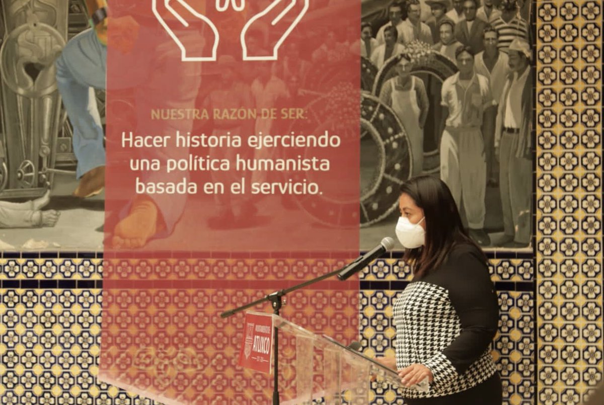 Conferencia de derechos humanos a inspectores de comercio, con esta acción brindamos los elementos y las herramientas necesarias para dar un trato humano a los comerciantes de #Atlixco. 

#ServirParaTransformar  #IniciaLaTransformación #Puebla