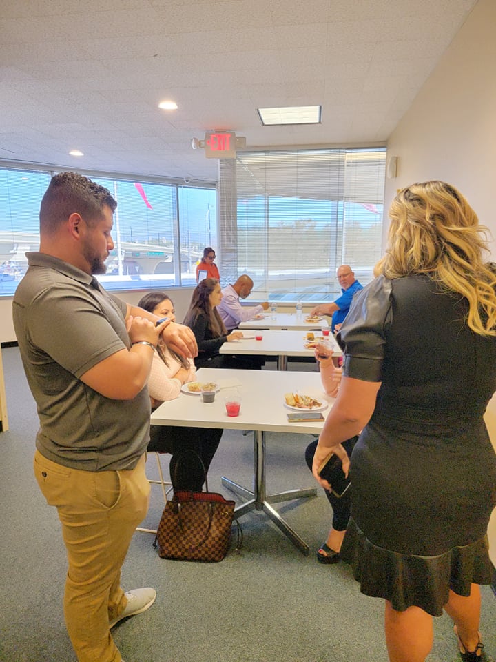 patriottitleco's tweet photo. We are filled with amazing people as we celebrate Veterans Day Friendsgiving Feast at Patriot Title Northwest office! 🥳🥂
.
.
.
#patriottitletx #patriottitlenorthwest #friendsgiving #veteransday #realtorevent #realestate https://t.co/IZLqc7dbVq