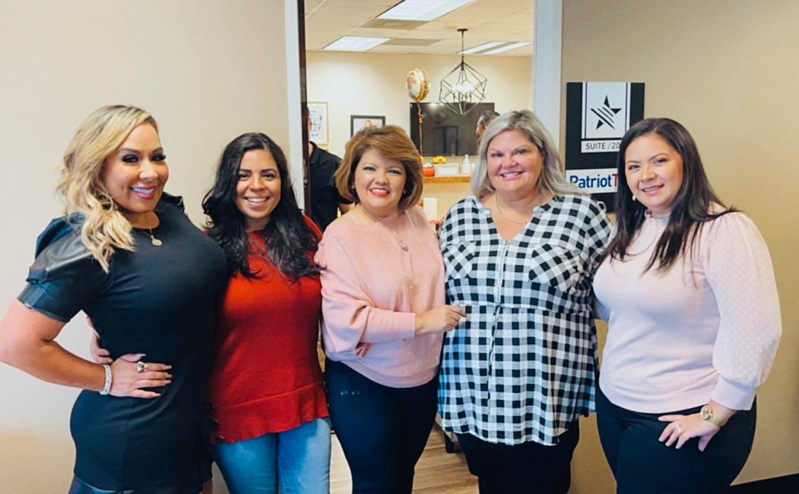 patriottitleco's tweet photo. We are filled with amazing people as we celebrate Veterans Day Friendsgiving Feast at Patriot Title Northwest office! 🥳🥂
.
.
.
#patriottitletx #patriottitlenorthwest #friendsgiving #veteransday #realtorevent #realestate https://t.co/IZLqc7dbVq