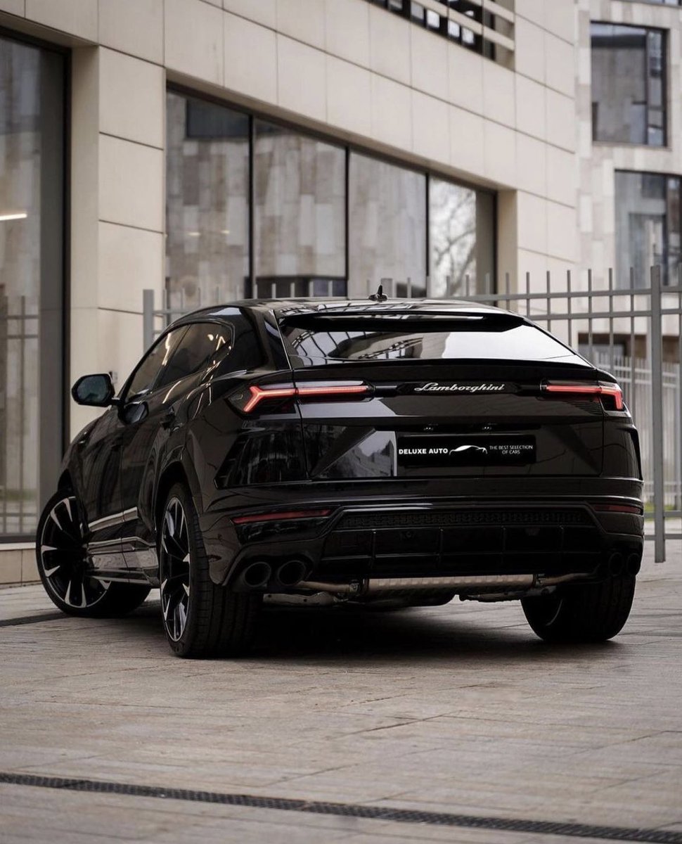 Luxury_WorId's tweet photo. Lamborghini Urus 🤯 https://t.co/R9tC3ZTyGs