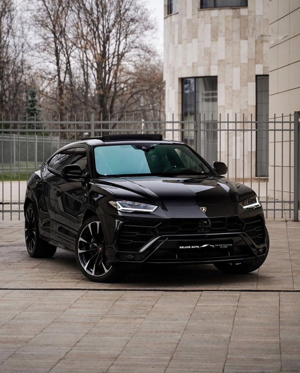 Luxury_WorId's tweet photo. Lamborghini Urus 🤯 https://t.co/R9tC3ZTyGs