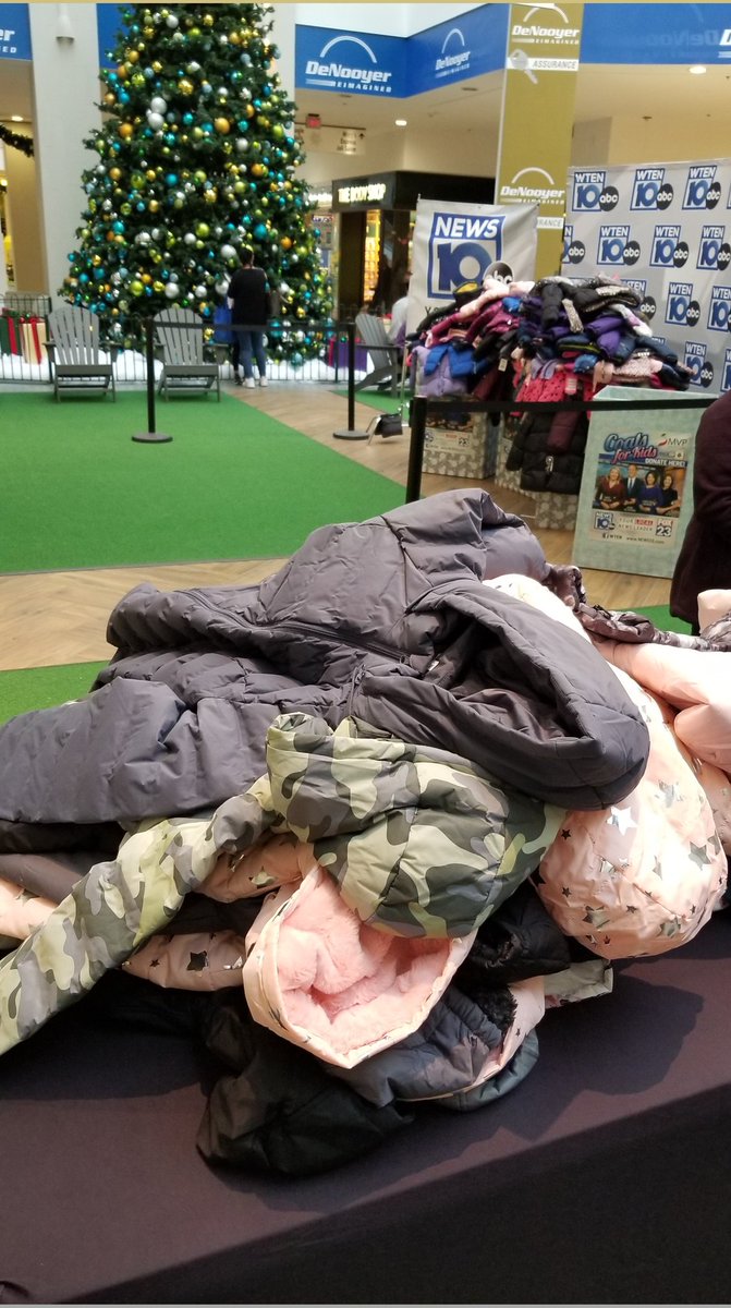 One man, a Physician's Assistant from <a href="/StPetersHealth/">St. Peter's Health</a> just donated 30 warm coats, anonymously. Never been done before, we believe.#Coatsforkids <a href="/WTEN/">NEWS10 ABC</a> <a href="/MVPHealthCare/">MVP Health Care</a> <a href="/TrishnaWTEN/">Trishna Begam</a>