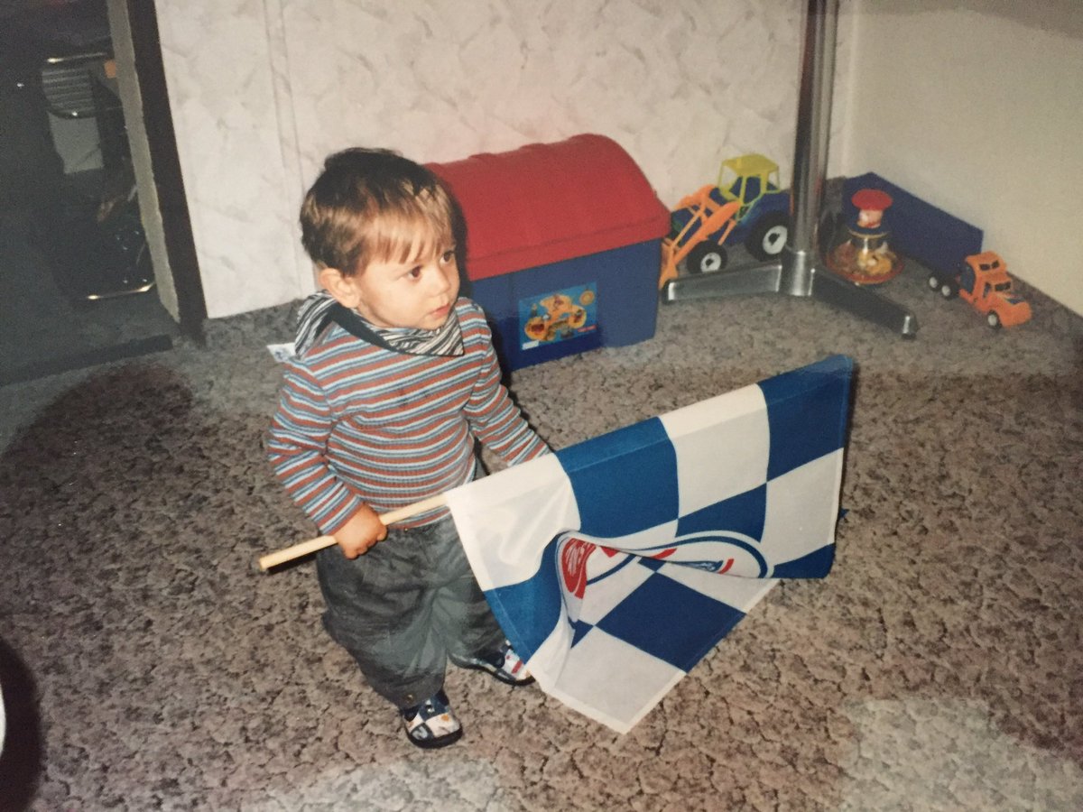 sreilas's tweet photo. how it started                     how its going

kuss an meine eltern, die mir all das ermöglicht haben❤️ https://t.co/SA6xQaLutB