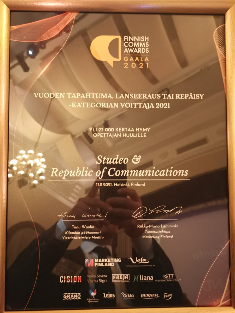 Finnish Comms Awards voitto!🔥 Vuoden tapahtuma/lanseerus/repäisy💥

Kiitos tuomarit. Kiitos upea asiakkaamme Studeo🙏 #FinnishCommsAwards