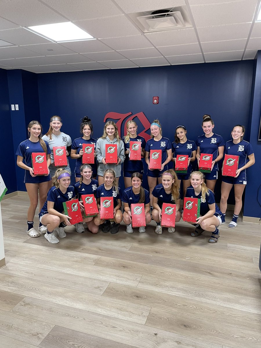 BeadlingSoccer's tweet photo. Our Beadling Girls Academy teams embarked on their first service project, #OperationChristmasChild, creating shoeboxes filled with fun toys, school supplies, and hygiene items that will go to children in need around the 🌎 https://t.co/DM4KYzP5WR