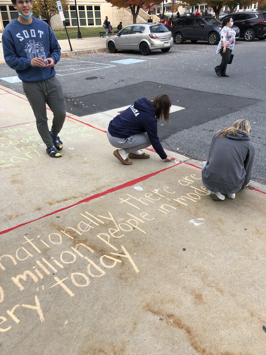 Laura Sutter tweet media