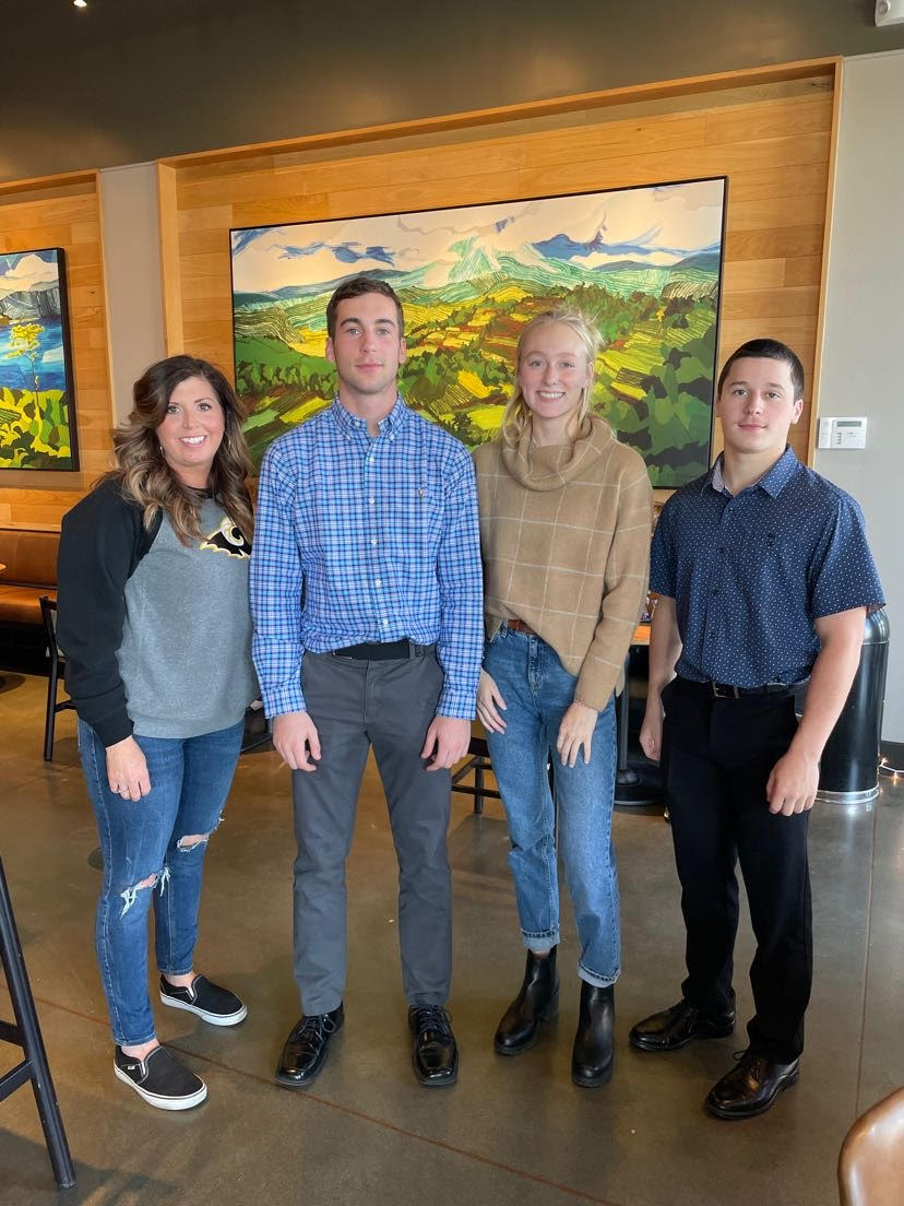 sep_rise's tweet photo. Last week we had a meeting with @magscrabb brainstorming ideas for the Black and Gold Gala! We are excited to be working with her and the @SEPedfoundation on this project. 

#RISEup https://t.co/ugq0hmUvlV