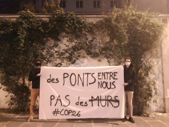 Alt_Builders's tweet photo. Nous nous associons à nos ami.e.s d'@ArchitectsCAN et tou.te.s celleux qui œuvrent au quotidien pour réparer nos villes, et ainsi nos sociétés. 

Reimagining urban futures, let's build together conscioulsy !  

#BuildersDemandClimateAction #ArchitectsDemandClimateAction https://t.co/2kjH1o2XkJ