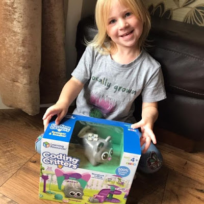 BreastestNews's tweet image. The lovely @LRUK have tons of educational toys to keep the kids busy including this cute Coding Critters Scamper & Sneaker! buff.ly/2KU3R3j #learningresources #codingcritters #educational #educationaltoys #coding #codingtoys #codingtime #learningthroughplay #learning