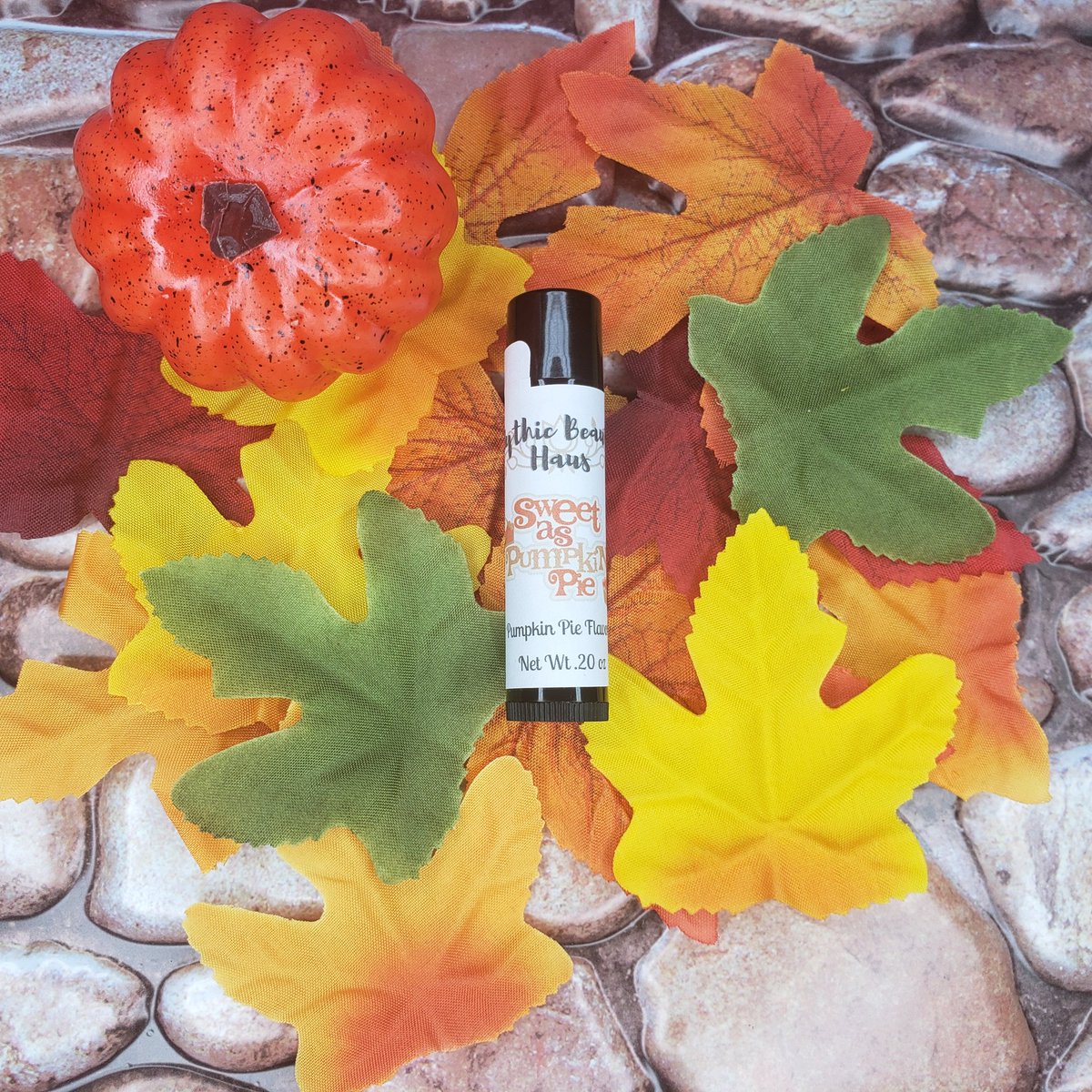 Sweet as Pumpkin Pie lip balm is now available for purchase!

mythicbeautyhaus.com 

#thanksgiving2021 #pumpkinpie #lipbalm #pumpkinpielipbalm