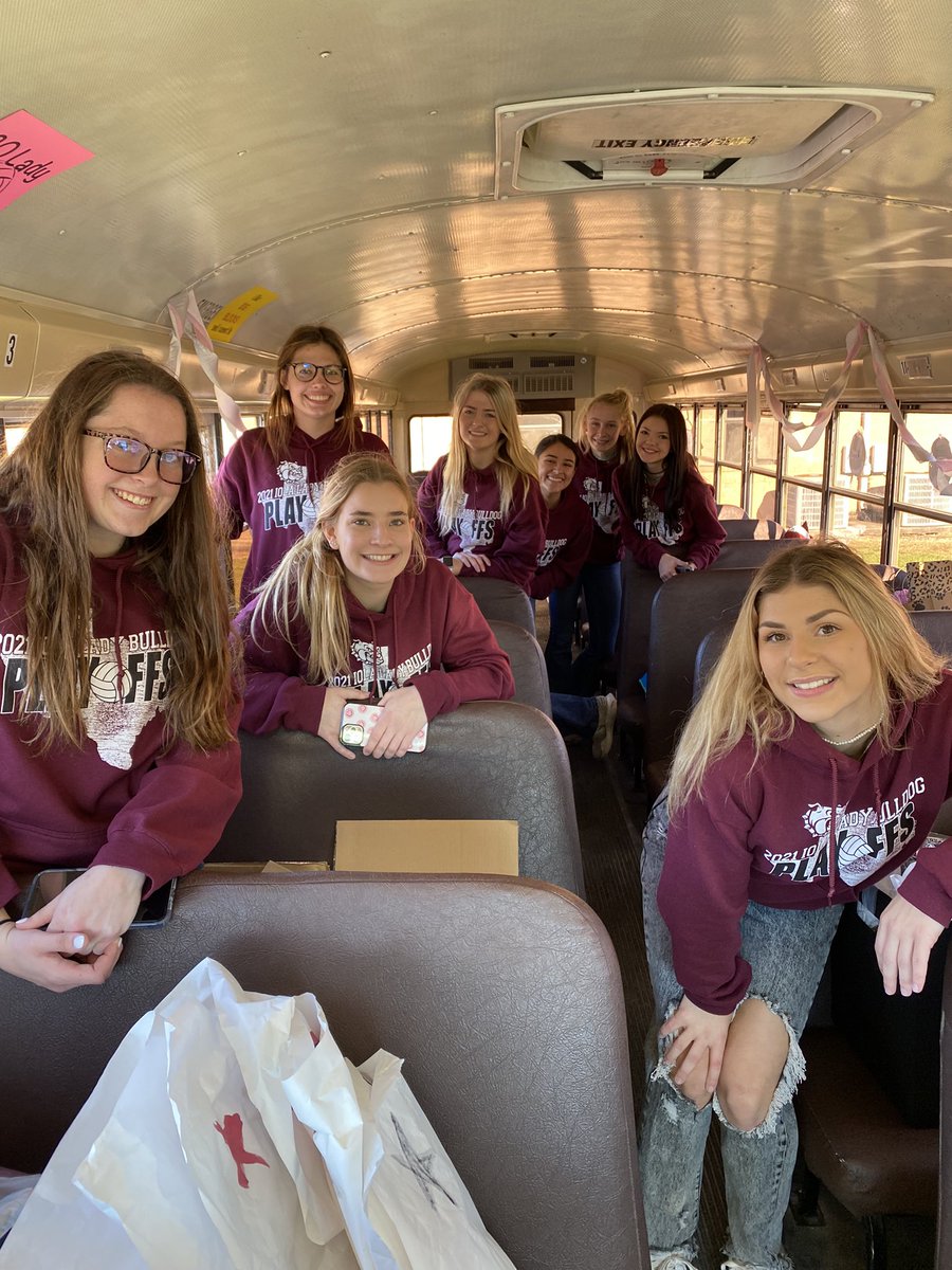 IolaHSBulldogs's tweet photo. Volleyball regional tournament bound!! Good luck girls! Bring home the gold! 🏆🏐😍🤩 https://t.co/s8DeWuR54q