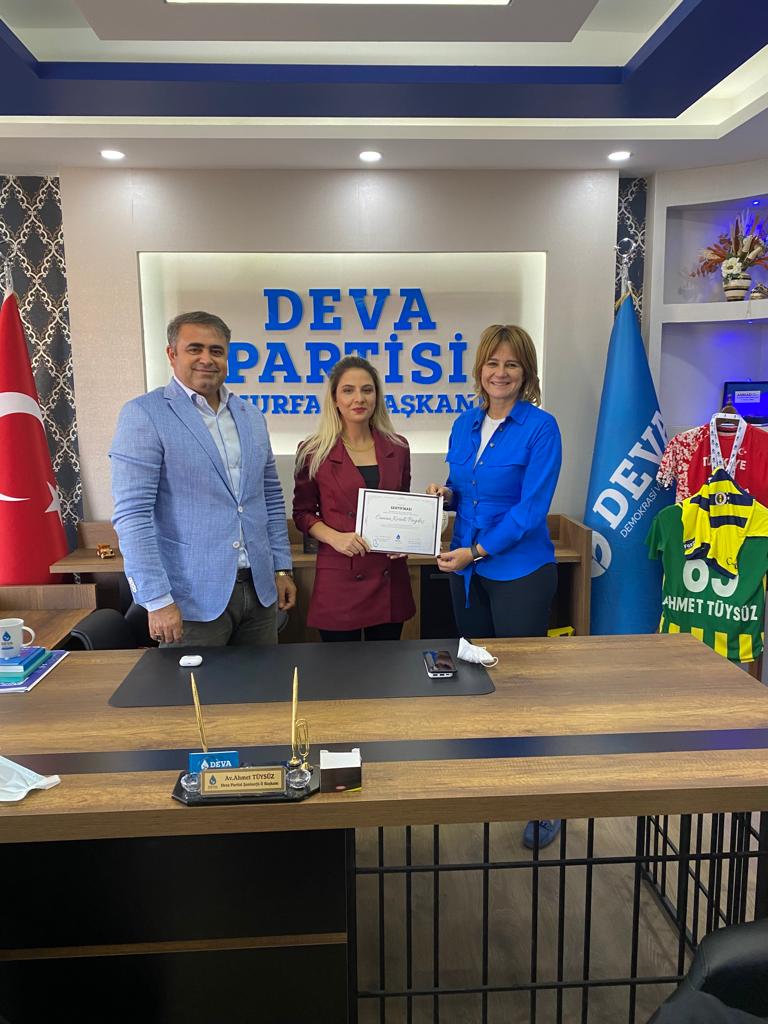 Şanlıurfa haliliye ilçe kadın politikaları başkanı olarak aldığım 13 ilçe arasındaki  birincilik belgemi <a href="/sanemoktar/">sanem oktar</a> hanım Efendi'nin elinden almak bir başka gururdu benim için  
Şimdi yeni başlangıçlar, yeni görevler zamanı 
<a href="/AvAhmetTuysuz/">Av. Ahmet TÜYSÜZ</a> <a href="/A_Karakecili/">Abdulhamid Karakeçili</a> <a href="/baranpaydas/">Baran Paydaş Narin</a> <a href="/ArkanRuken/">Ruken Arkan Öncel</a>