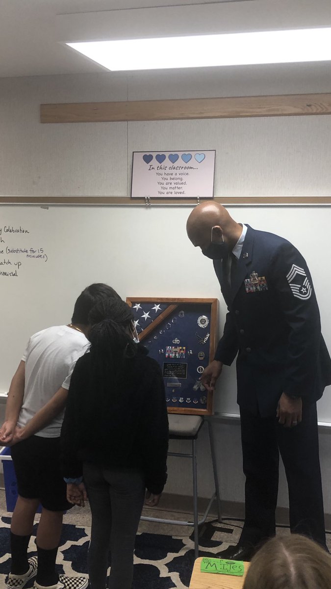 MES_MrsHutson's tweet photo. Today was all about learning how important teamwork is to the mission…in the classroom and in life. Thank you to my favorite veteran for sharing his story with this sweet bunch🇺🇸 @Mosaic_ES https://t.co/2X2FB2DXXr