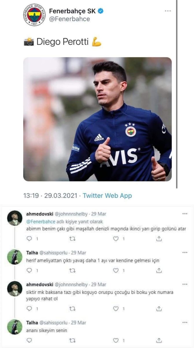 WAITF0RITC0M's tweet photo. Basketbol                         Futbol
izleyicisi                            izleyicisi https://t.co/eoYfBAKCvt