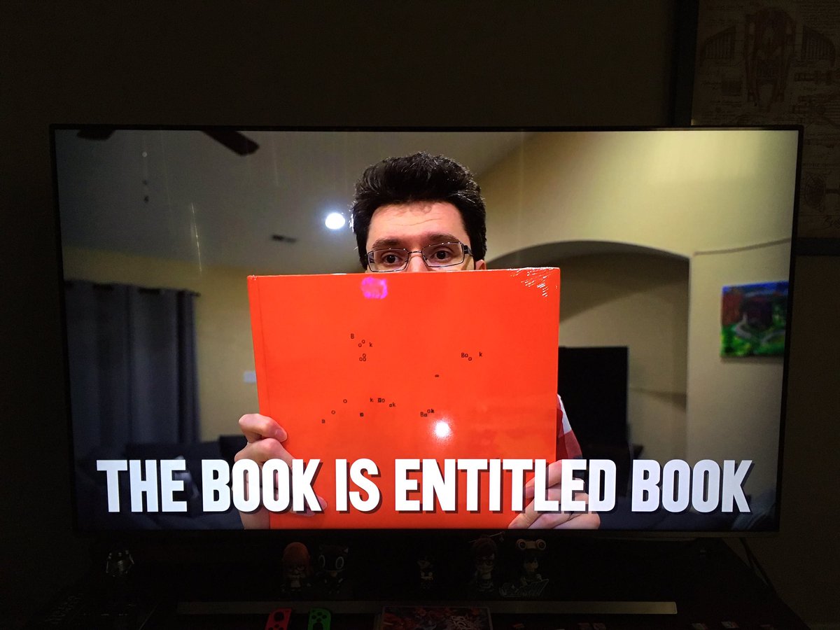 nsarmoredfrog's tweet photo. Itβs @Stephen_Georg #lookingoverBOOK! @tmbg https://t.co/AUAsBVJ3pO