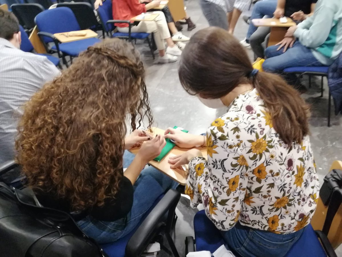 OftalmoMacarena (@oftalmomacarena) on Twitter photo Curso teórico-práctico de iniciación a la #Oftalmología para todos los R1 de Andalucía, organizado por <a href="/SAOoftalmologia/">SAOftalmología</a> y coordinado por nuestros compañeros <a href="/JaviPalenque/">Javier Palenque</a> & #ConchaDíaz, junto a la presidenta de la sociedad <a href="/AmparoBerral/">Amparo Berral</a> y el anterior presidente #IgnacioMontero. Curso teórico-práctico de iniciación a la #Oftalmología para todos los R1 de Andalucía, organizado por <a href="/SAOoftalmologia/">SAOftalmología</a> y coordinado por nuestros compañeros <a href="/JaviPalenque/">Javier Palenque</a> & #ConchaDíaz, junto a la presidenta de la sociedad <a href="/AmparoBerral/">Amparo Berral</a> y el anterior presidente #IgnacioMontero.
