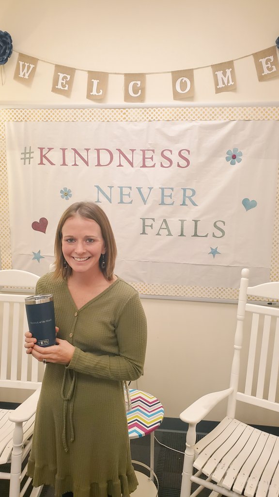 ARichardsonCCS's tweet photo. Congratulations to our Mavericks of the Month, Mrs. Lord &amp; Mrs. Sims. Your colleagues thought very highly of you and we couldn't agree more. 

@hickoryridgemid @TimTaylorHiRMS  

#MaverickOfTheMonth #HickoryRidge #MiddleSchool #PrincipalIntern #adminINtraining https://t.co/qqS2vopteL