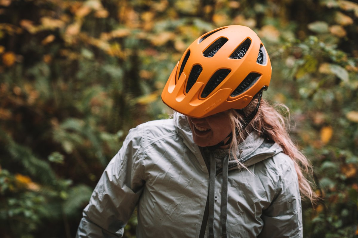 WPUCycling's tweet photo. Who's ready to ride this weekend?
#warnerpacific #wpuknights #mtb https://t.co/BleUQOnlj4