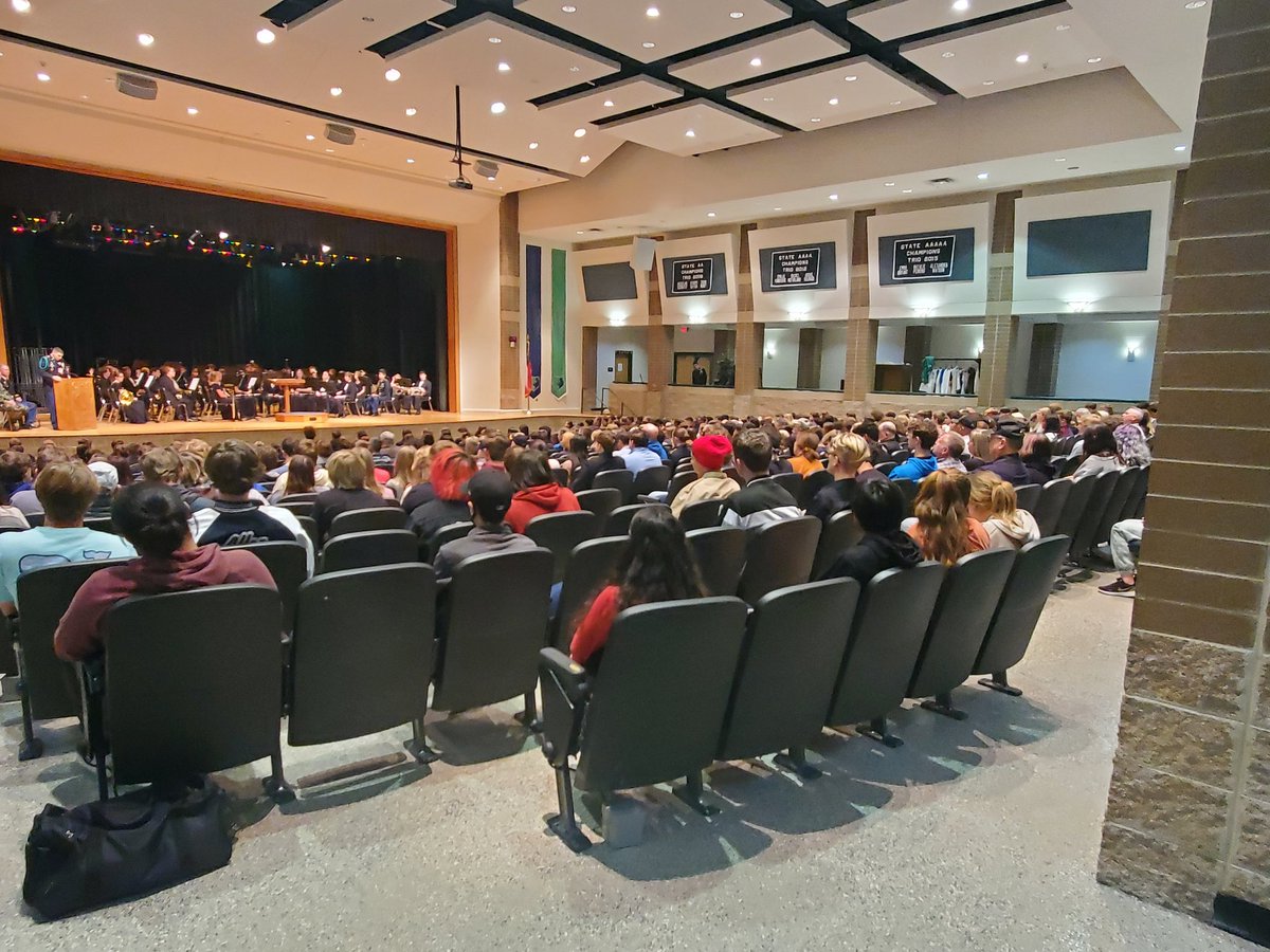 Prin_Santoro's tweet photo. Another outstanding job by our JROTC with a little help from our band and chorus.  We had a packed house to thank and recognize veterans in the CVHS community. https://t.co/69KdIjw1HS