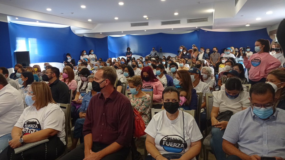 FuerzaVChacao's tweet photo. #AHORA | Encuentro de Mujeres por #Chacao en el📍Altamira Village.

#SomosFuerzaVecinal
#MujeresPorChacao https://t.co/oqiFCwZRcR
