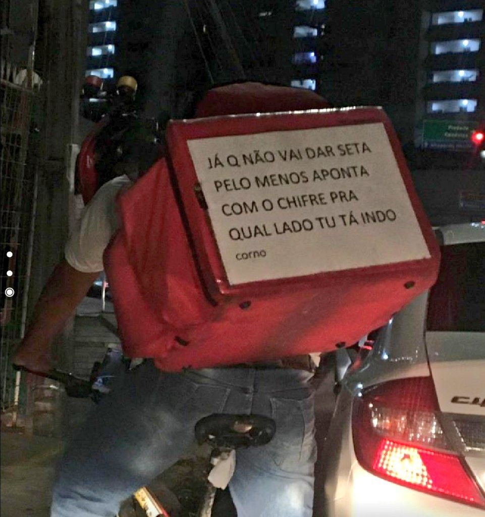 Anúncios estranhos (@anuncioestranho) on Twitter photo 